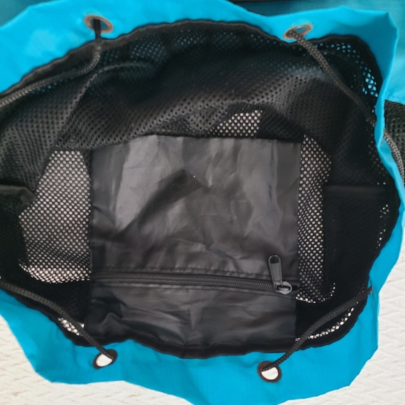 BeeGreen Turquoise Large Capacity Mesh Drawstring Backpack - Picture 5 of 6